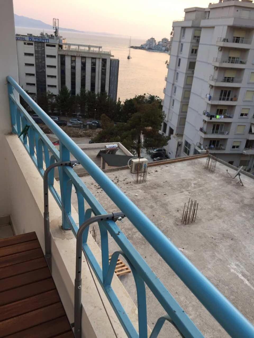 Tulipani Apartments Near Promenade ซารานเดอ ภายนอก รูปภาพ